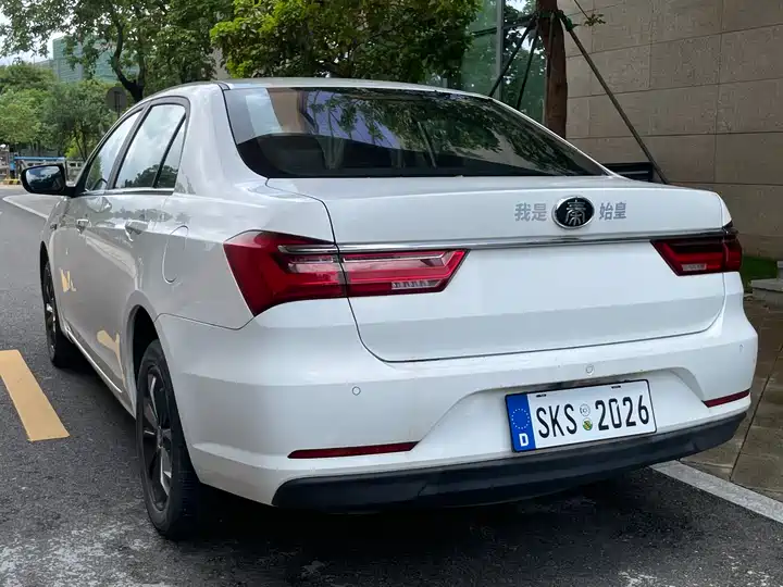 2019 2019 BYD Qin 1.5T Automatic Vehicle photo gallery 2