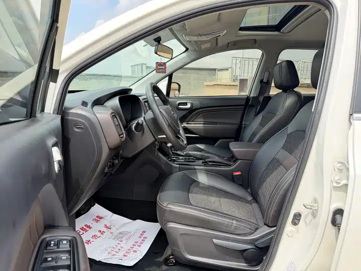 2017 GAC Trumpchi GS3 2017, 200T 1.3T, Automatic Vehicle photo gallery 6