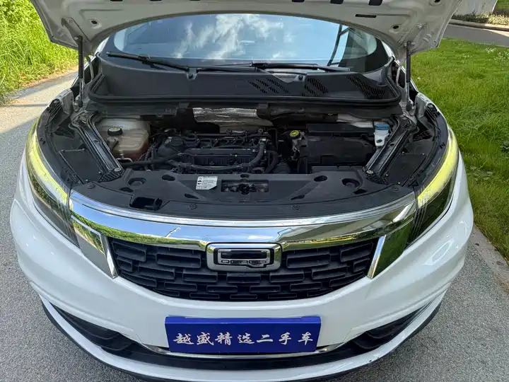 2018 Qoros 5 SUV Vehicle photo gallery 5