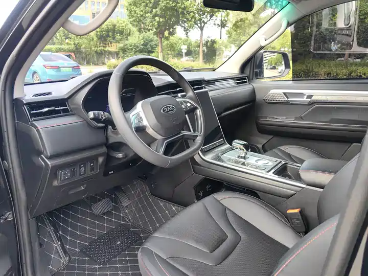 2023 JAC 2023 Shuailing T8 PRO 2.0T 4WD Automatic Vehicle photo gallery 9