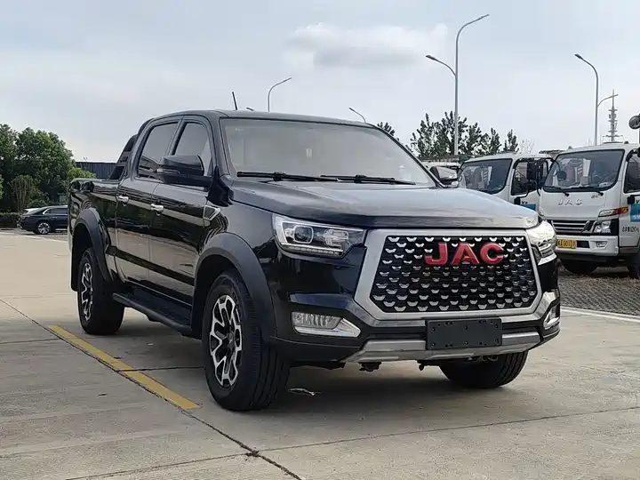 2023 JAC 2023 Shuailing T8 PRO 2.0T 4WD Automatic Vehicle photo gallery 3