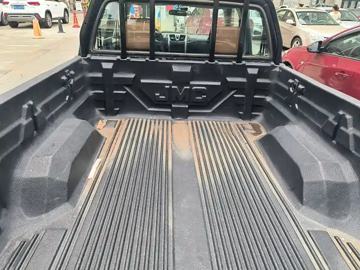 2018 JMC Baodian 2018 model, 2.9T diesel, 2WD, extended cargo bed, 5-speed manual transmission