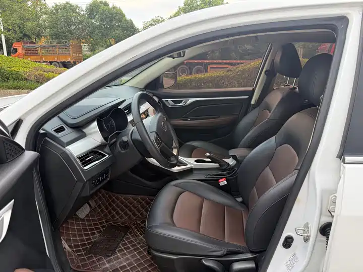 2019 2019 Geely Yuanjing 1.5 Automatic Vehicle photo gallery 5