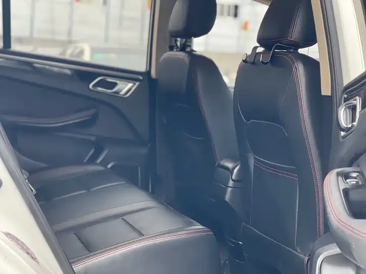 2017 Zotye Domy X5 Vehicle photo gallery 7